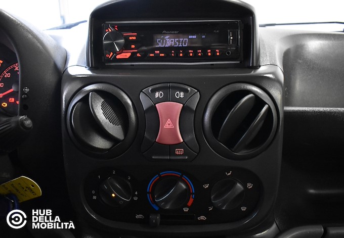 FIAT Doblò 1.9 MJ Combi 5 p.ti N1